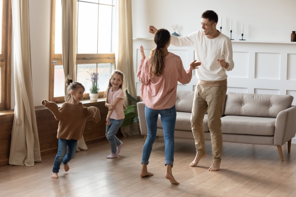 northwest orthopedics specialists family dancing at home